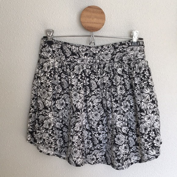 Floral Print Skirt with Pockets - Picture 1 of 6